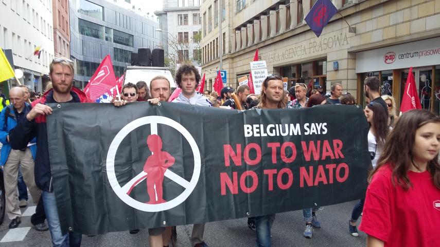 No-to-NATO meeting en betoging in Warschau