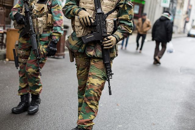 Straat zonder soldaten: klacht en crowdfunding