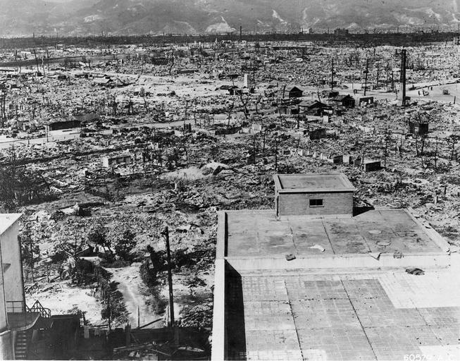 Herdenking Hiroshima/Nagasaki maandag 9 augustus, Korenlei, Gent 21u00-22u30