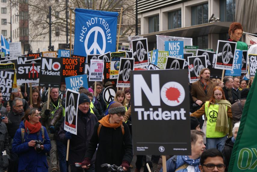 Grootste Britse antikernwapenbetoging in jaren