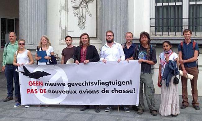 Nieuwe gevechtsvliegtuigen zijn budgettaire waanzin