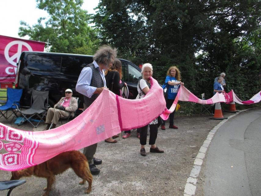 Guerrilla breiwerk en vrouwelijk antimilitaristisch activisme