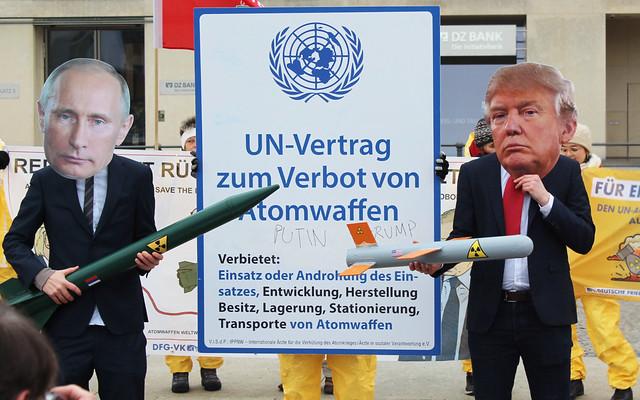 Hiroshima-Nagasaki herdenken terwijl de VS en Rusland het INF-verdrag opblazen.
