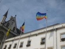 Hang de vredesvlag tegen de gevechtsvliegtuigen