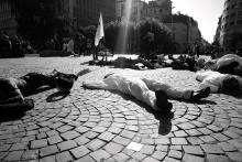 9 jaar oorlog in Afghanistan - Freeze for peace