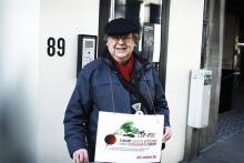 Activisten brengen bezoek aan hoofdkwartieren meerderheidspartijen.
